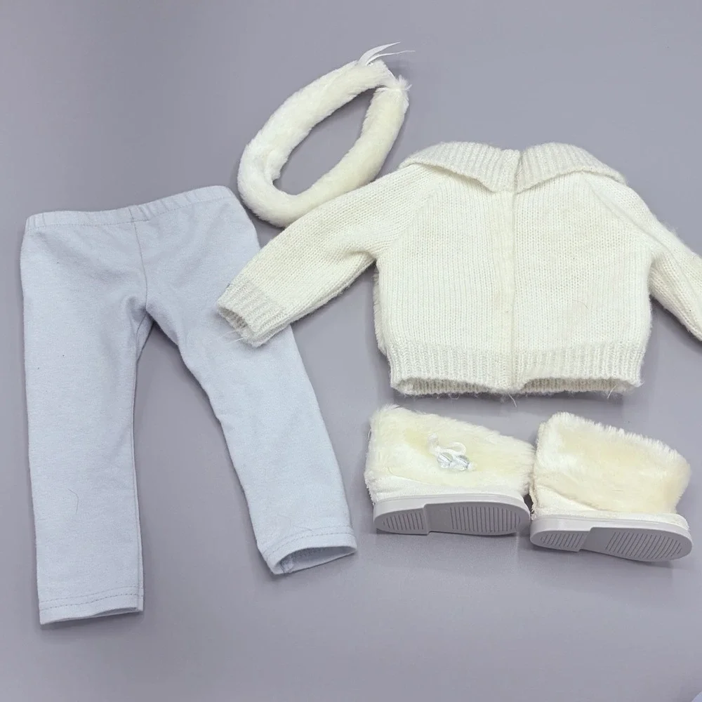 American Girl 2016 Truly Me Enchanting Winter Outfit Complete Retired Snow Boots